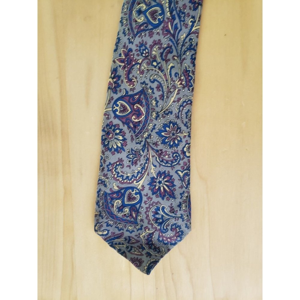 80s‎ Givenchy Silk(?) Tie
